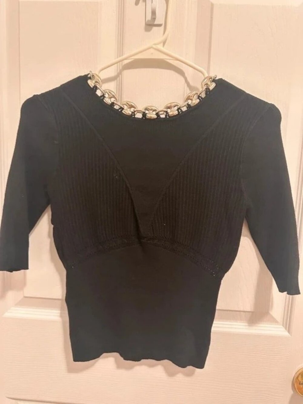 Black Ribbed Chain Neckline Top – S